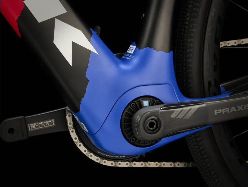 Trek Domane+ SLR 7 AXS Electric Carbon Road Bike 2025 in Trek Black-4